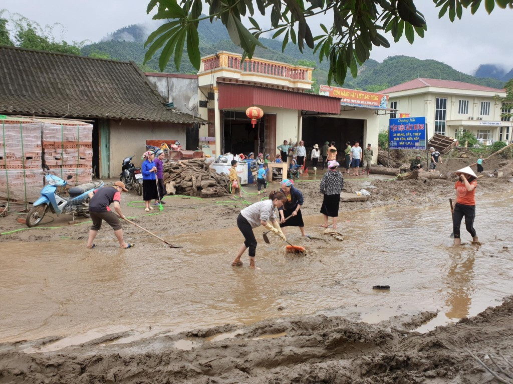 Từ ứng phó đến hành động sớm, giảm nhẹ rủi ro cho cộng đồng dễ bị tổn thương trong thiên tai (22/05/2023)